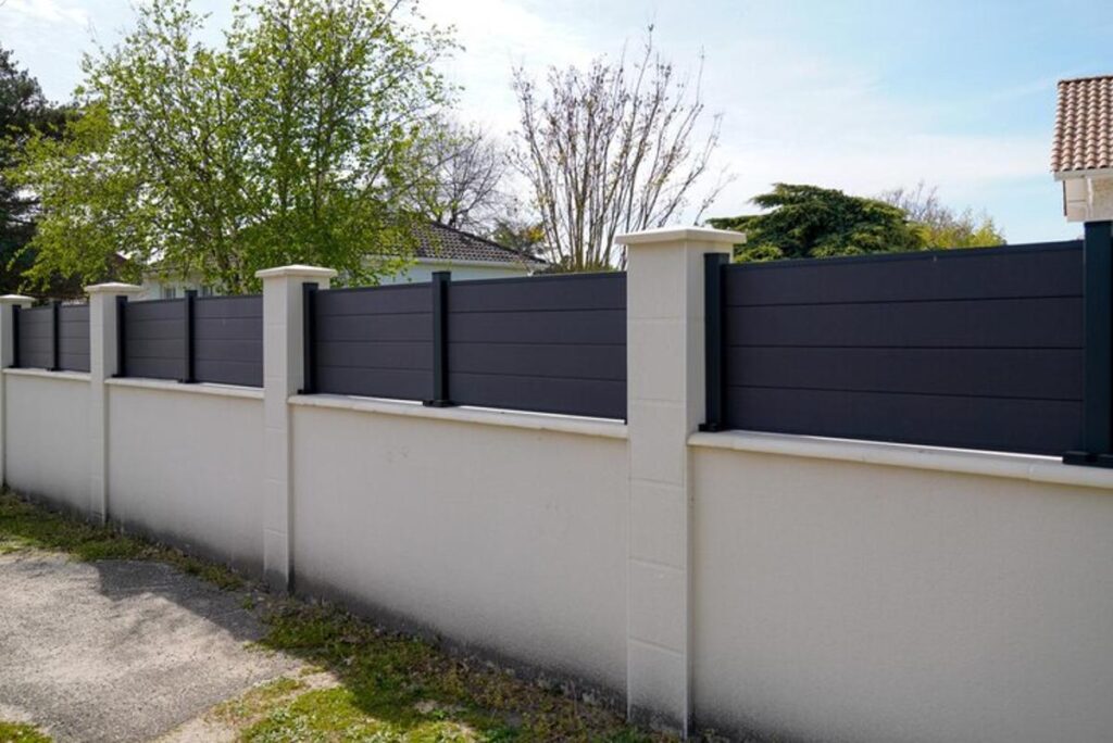 Quelle distance respecter pour construire un mur privatif