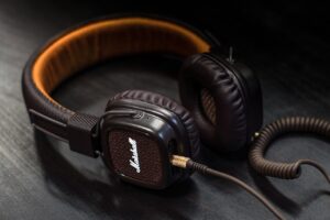 headphones 3085681 1280
