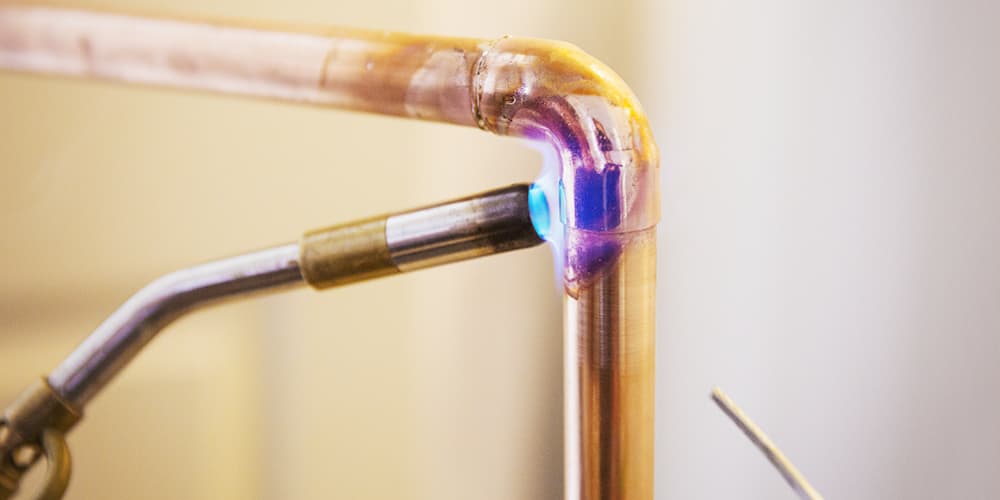 Effectuer la réparation définitive avec la méthode adaptée