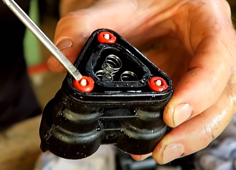 Quelles sont les causes possibles d’une fuite par le bas sur un Karcher