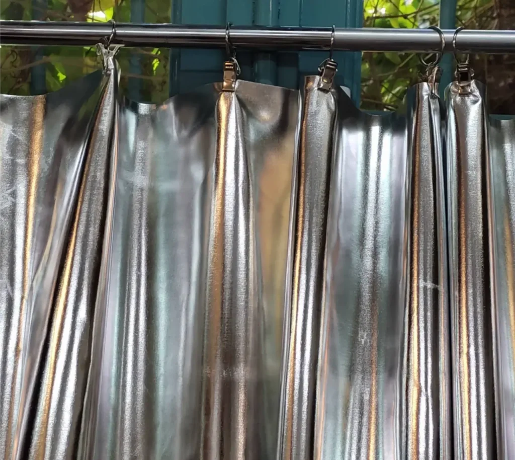 Installer un rideau thermique intérieur